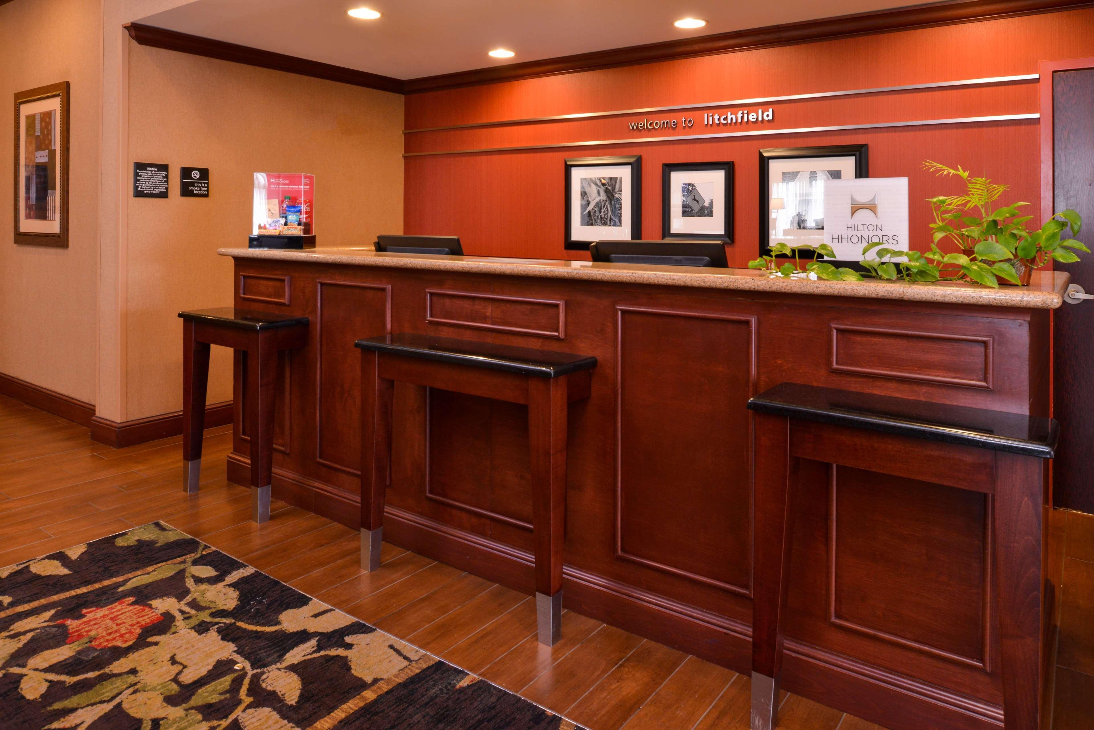 Hampton Inn By Hilton Litchfield Eksteriør billede